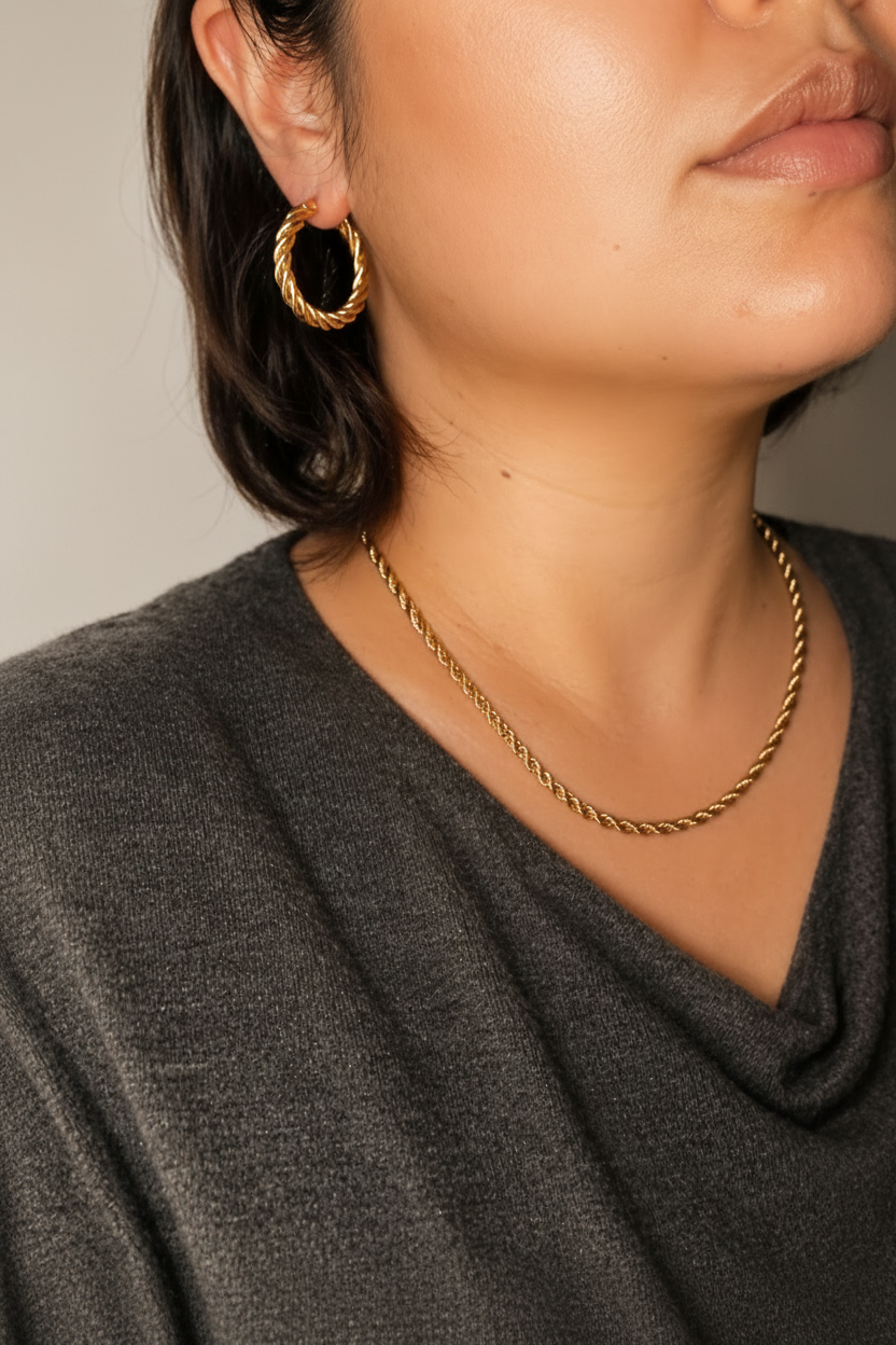 Collier torsadée dorée ✨✨✨